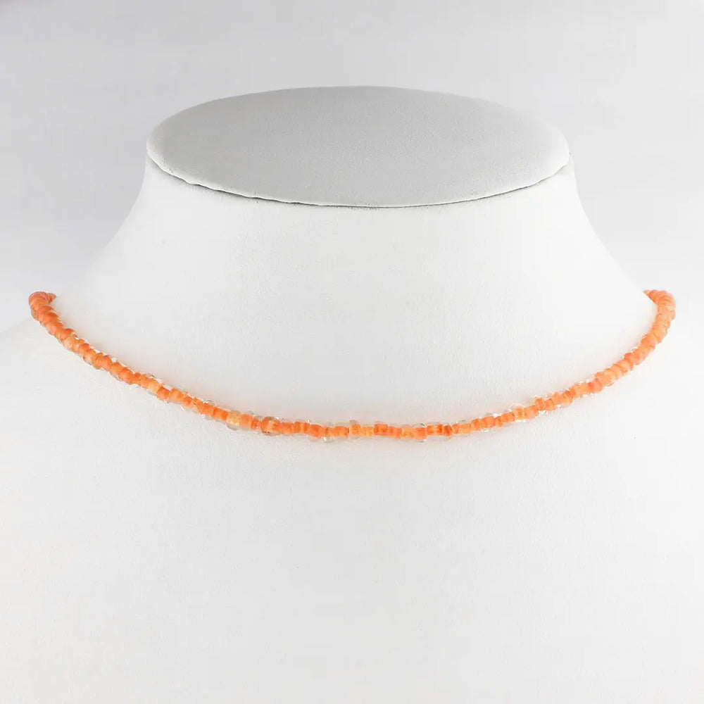 Collar mostacilla