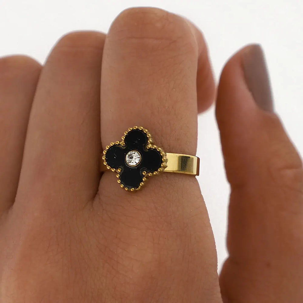Anillo trebol acero dorado