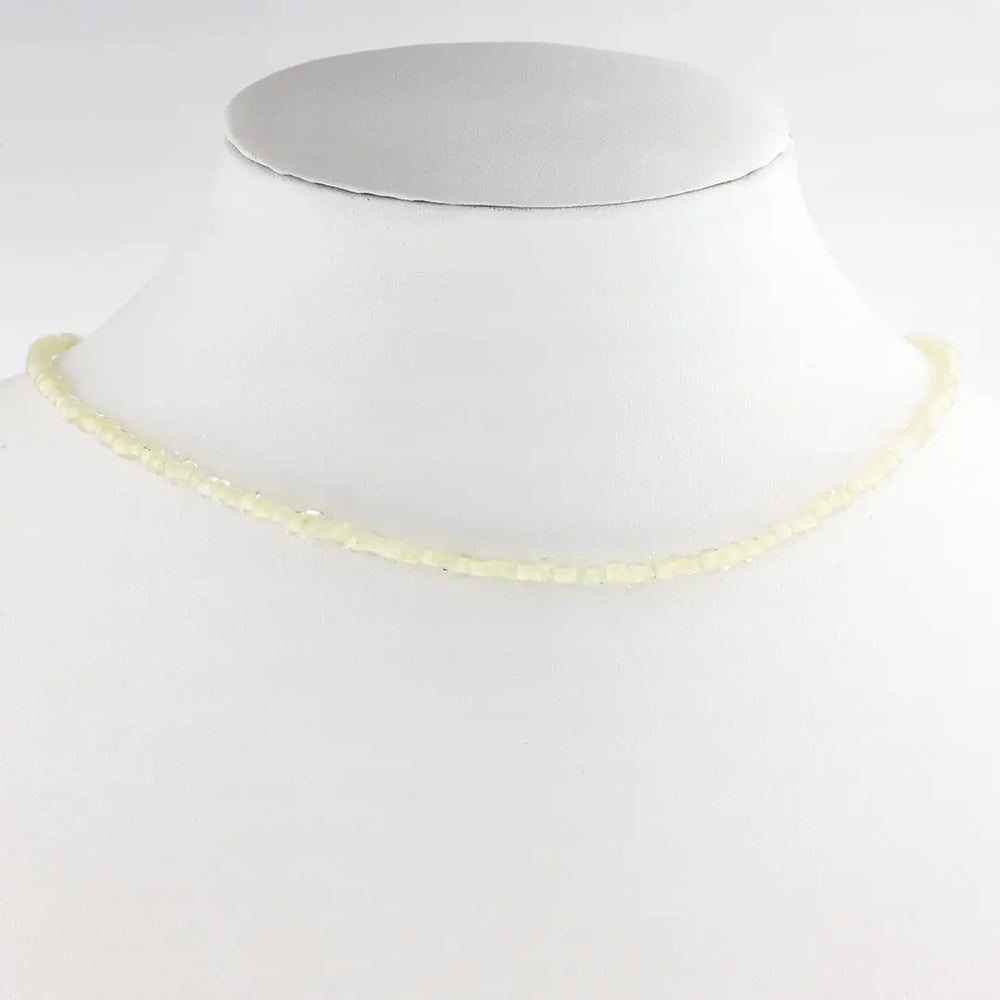 Collar mostacilla