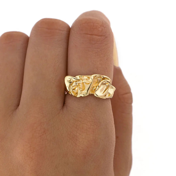Anillo dorado bijou