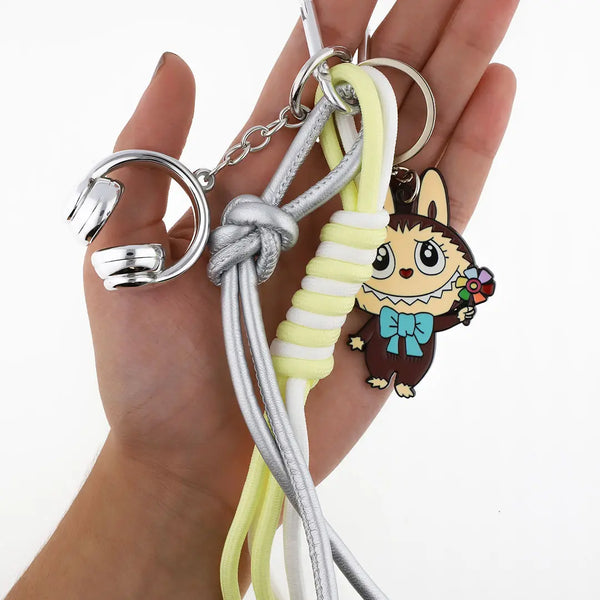 Charms Labubu amarillo