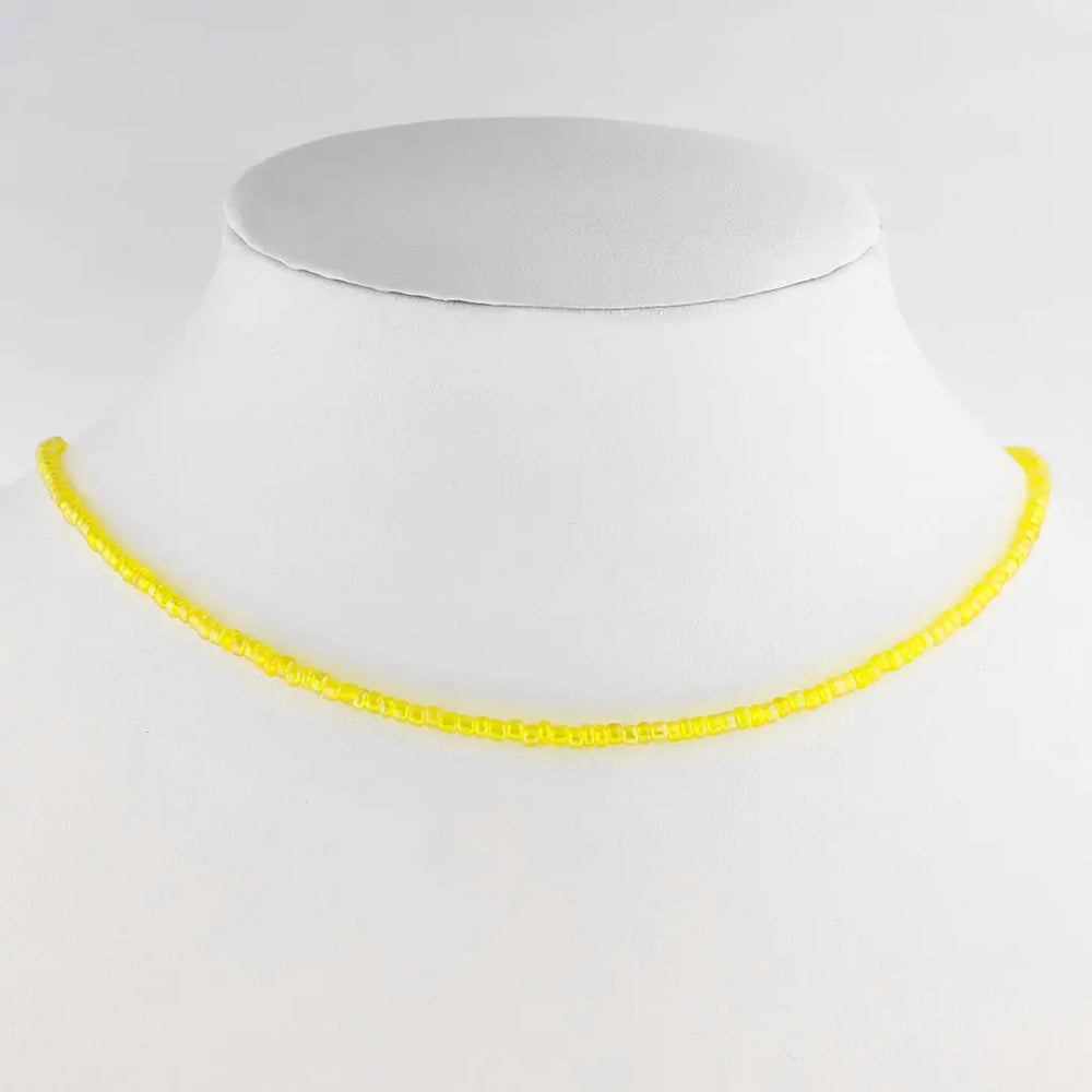 Collar mostacilla