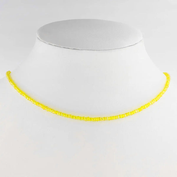 Collar mostacilla