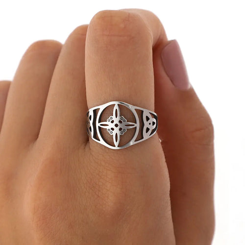 Anillo nudo de bruja acero quirurgico