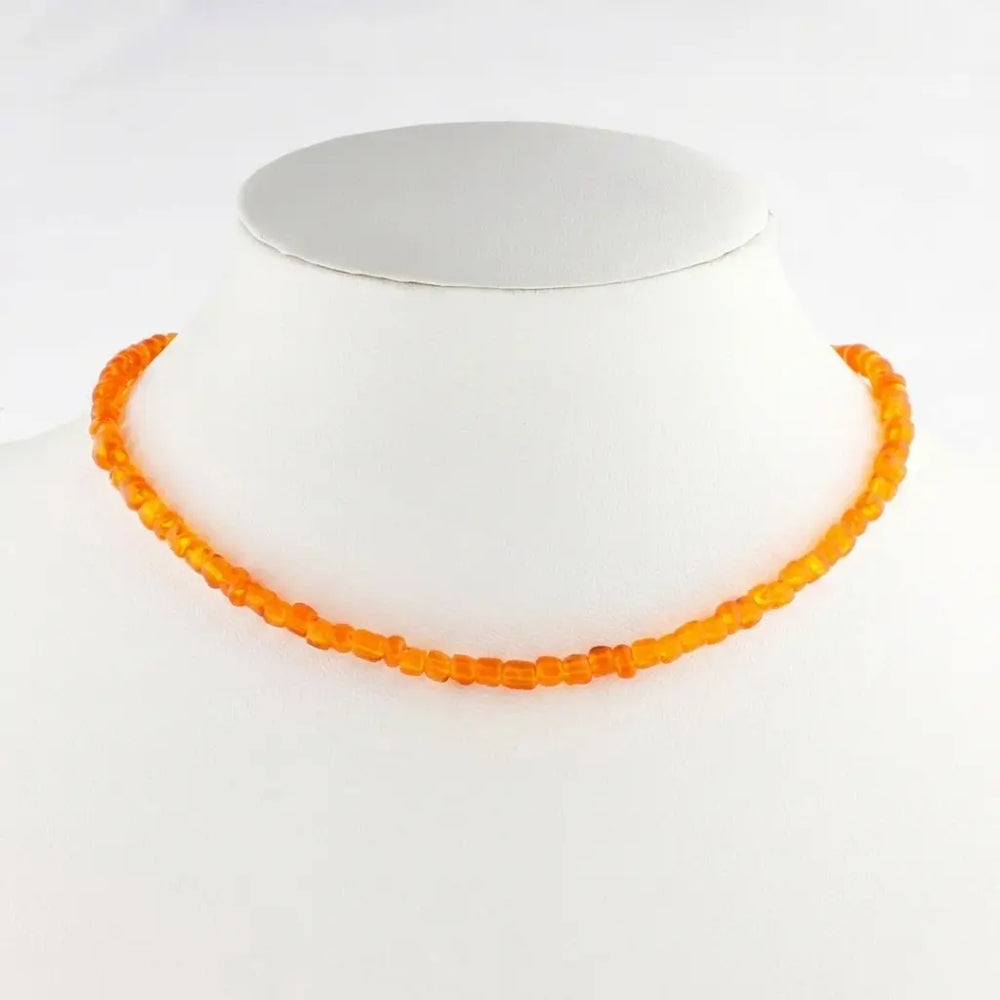 Collar mostacilla